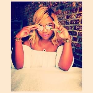 Meet your Posher, Chelsi